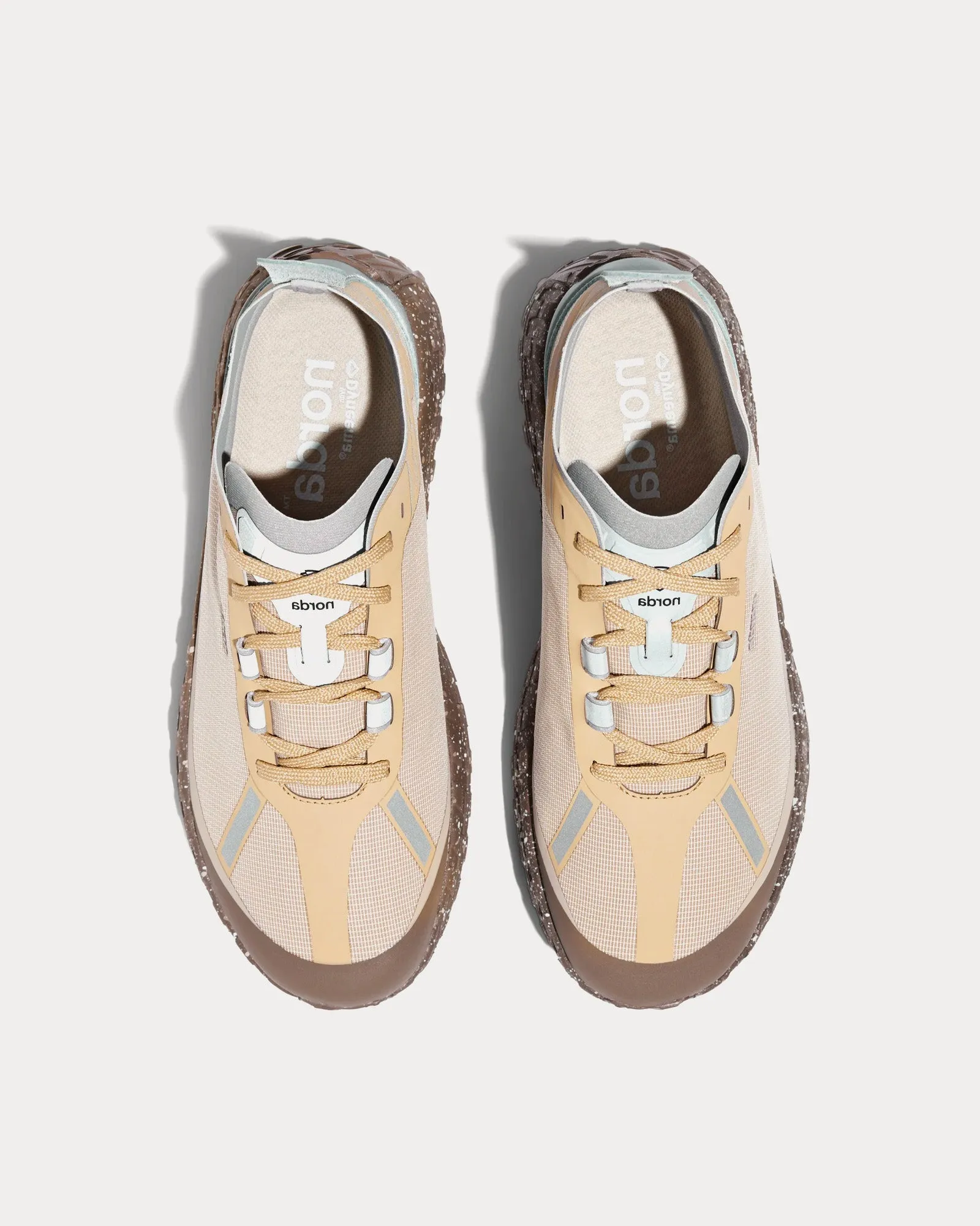 001 Regolith M Running Shoes