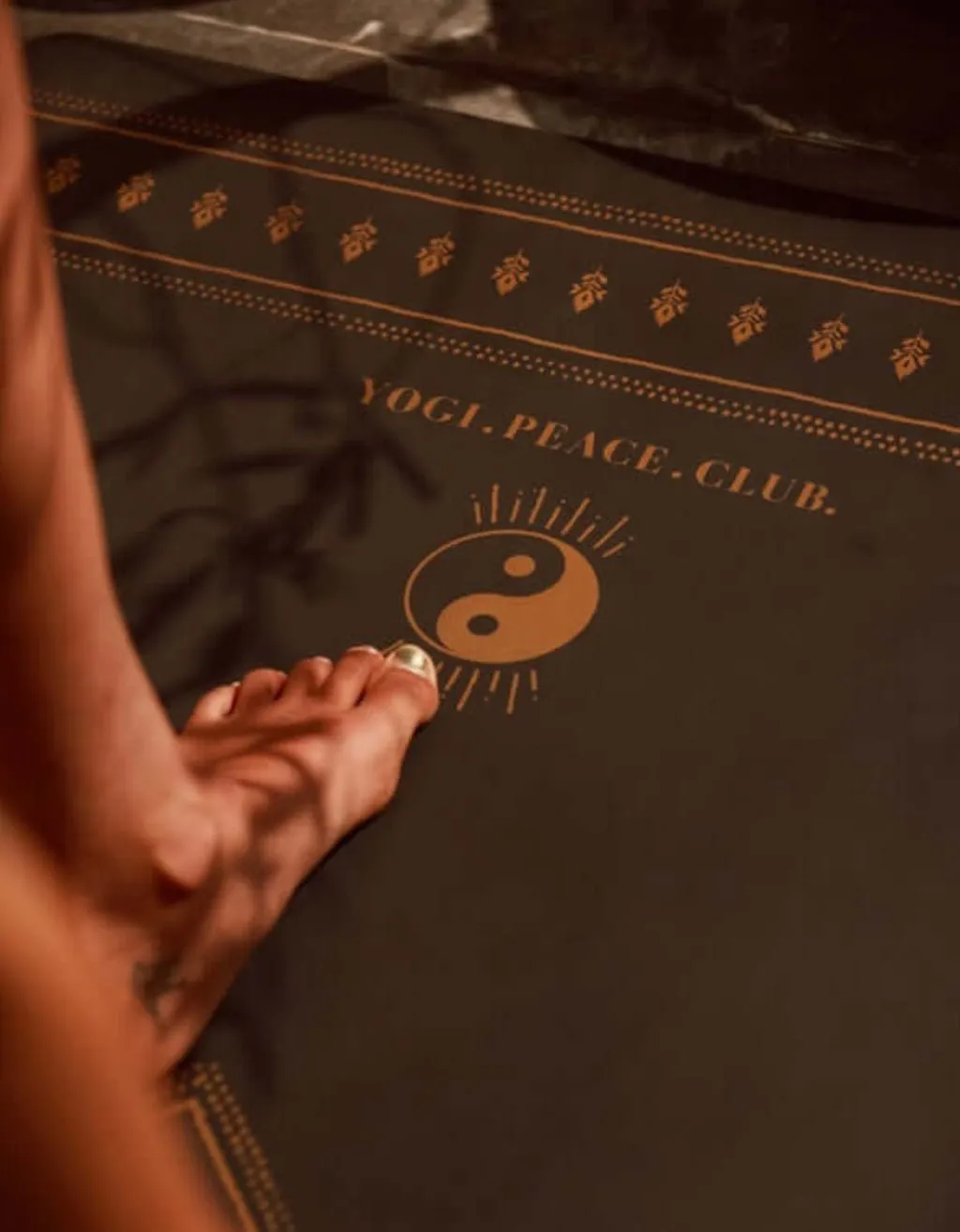 DELUXE GOLD YOGA MAT